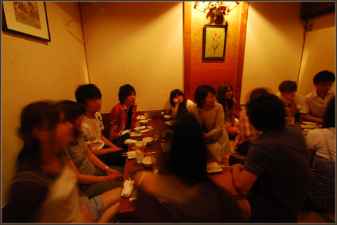 写真:宴会風景
